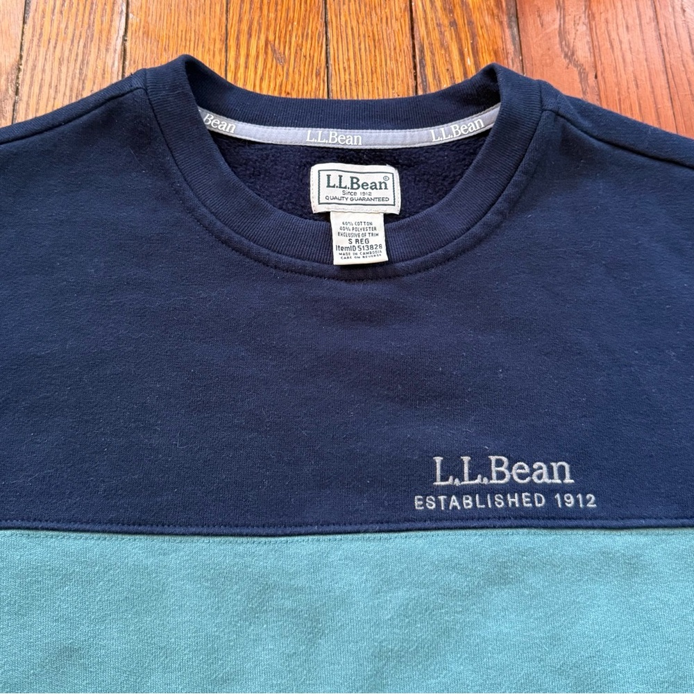 L.L. Bean Crewneck Sweater - Picture 2 of 11